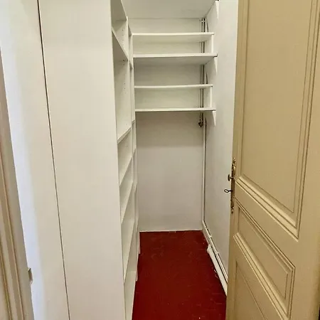 Bourgeois - Chic New 2-bedroom Downtown Cannes