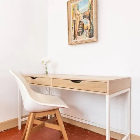 Bourgeois - Chic New 2-bedroom Downtown カンヌ