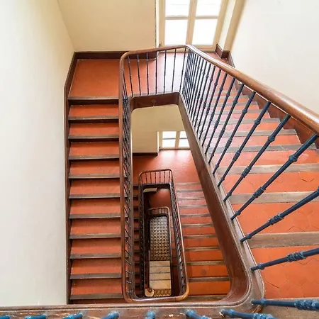 Apartamento Bourgeois - Chic New 2-bedroom Downtown Cannes